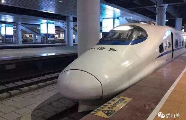 貴陽北站探秘,小巷美食寶藏最新視頻揭秘!